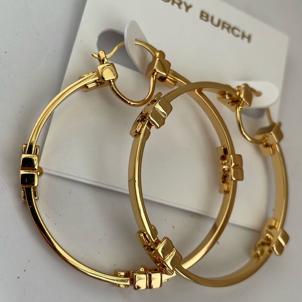❌PRICE DROP ❌NWT Authentic Serif-T-Gold  Hoop Earrings Tori Burch.